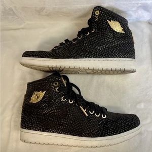 Jordan pinnacle 1 crocs size 10